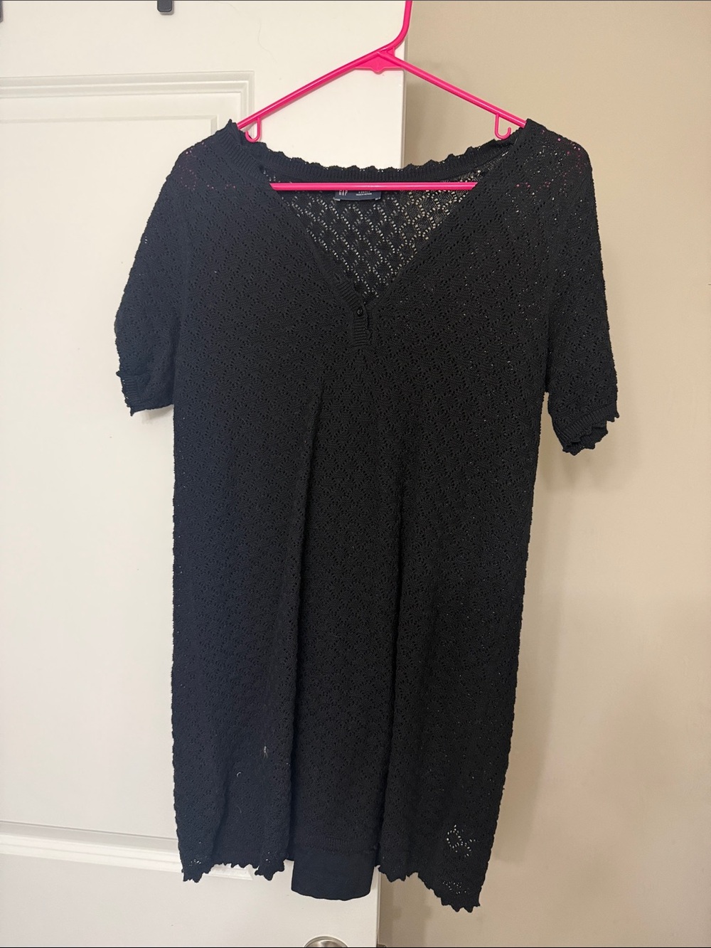 GAP Black Knit V-Neck Short Sleeve Tunic